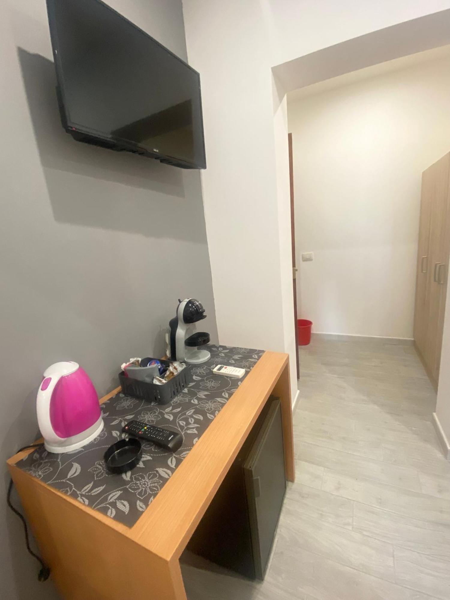 Glicine Hotel Parghelia Buitenkant foto
