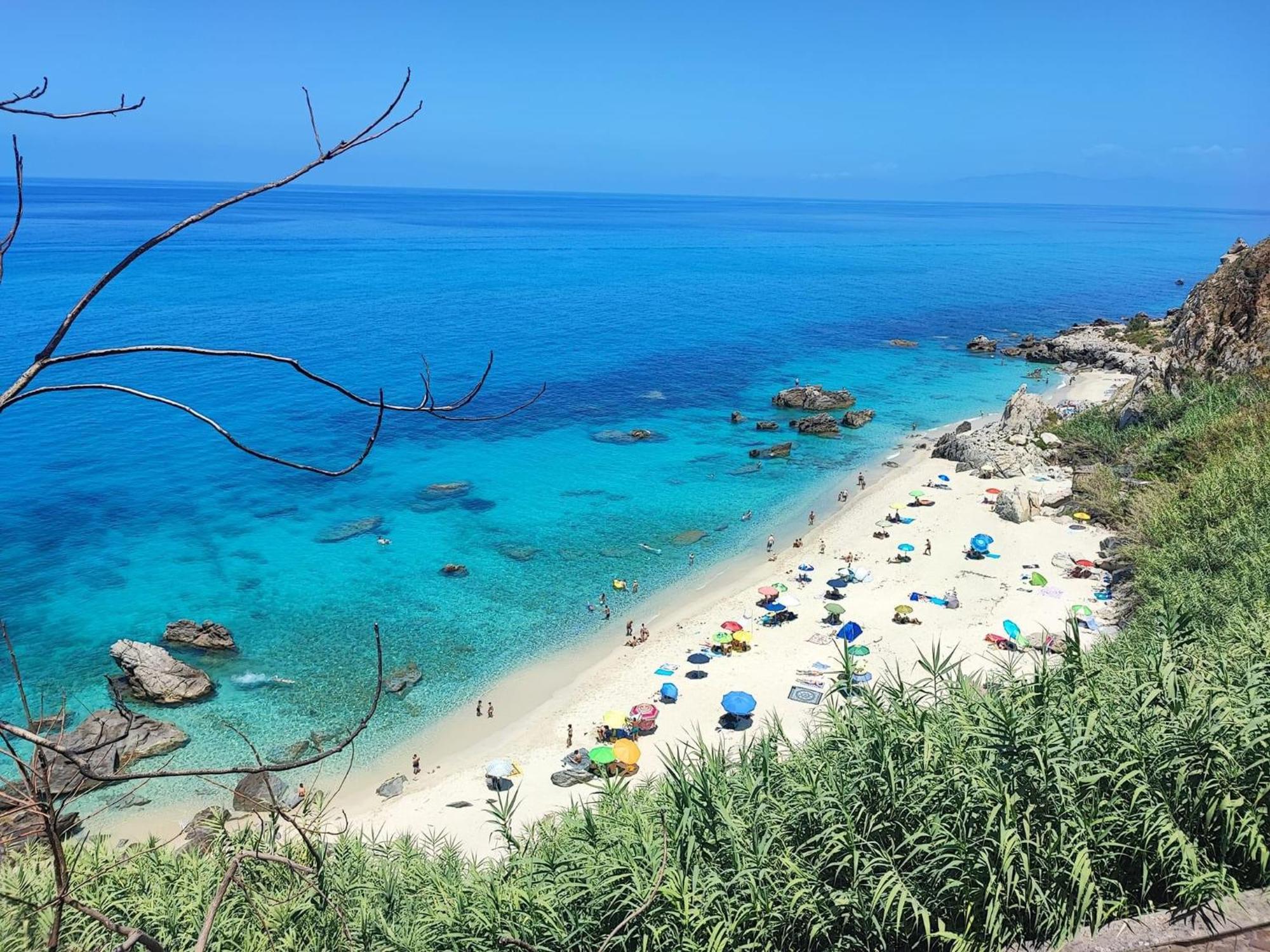 Glicine Hotel Parghelia Buitenkant foto