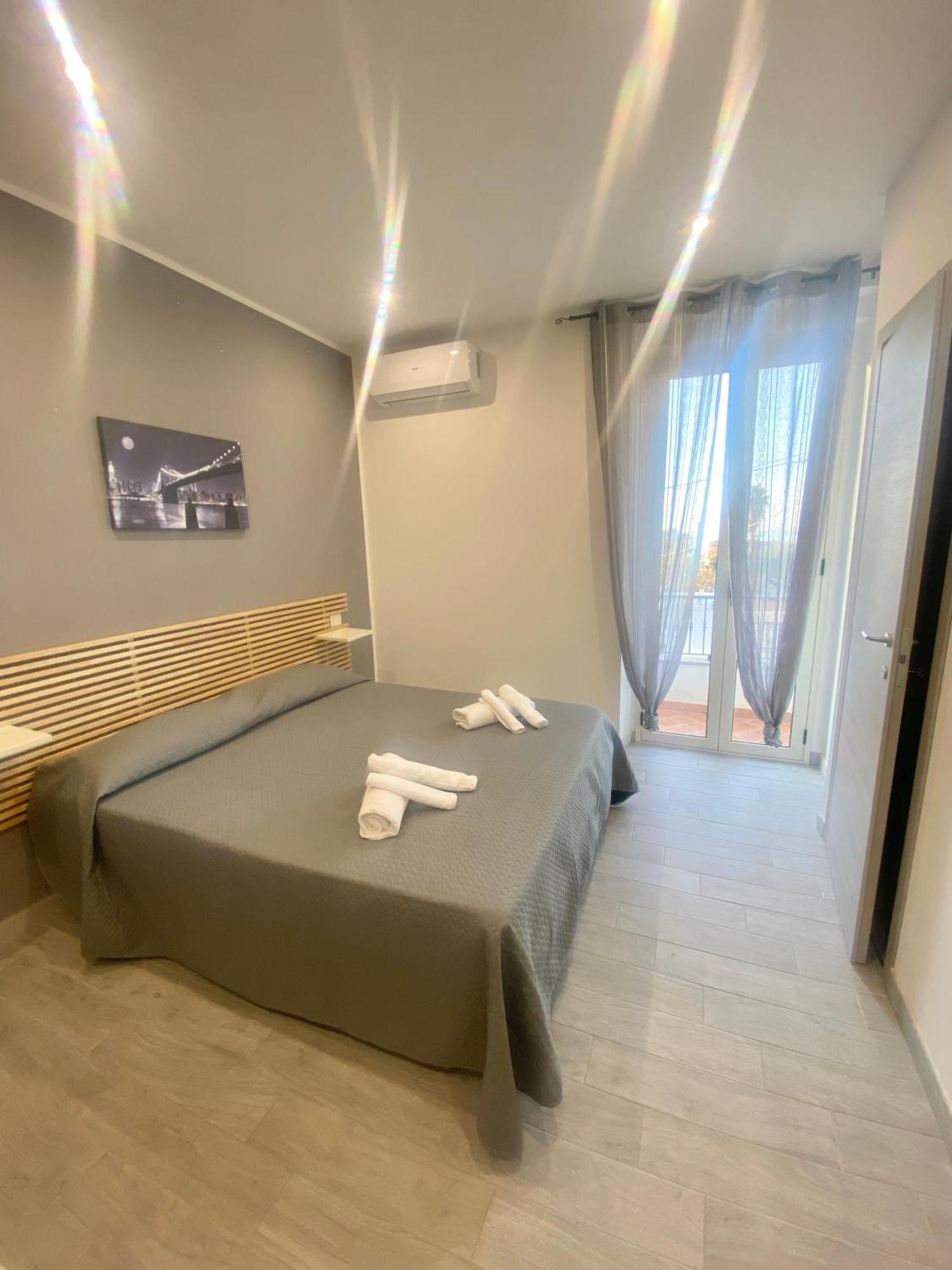 Glicine Hotel Parghelia Buitenkant foto