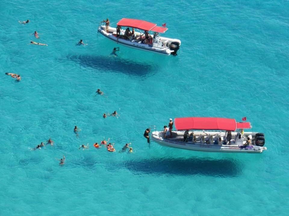 Glicine Hotel Parghelia Buitenkant foto